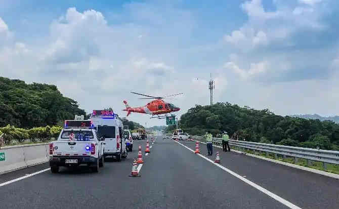 哈密高速公路汽车救援案例
