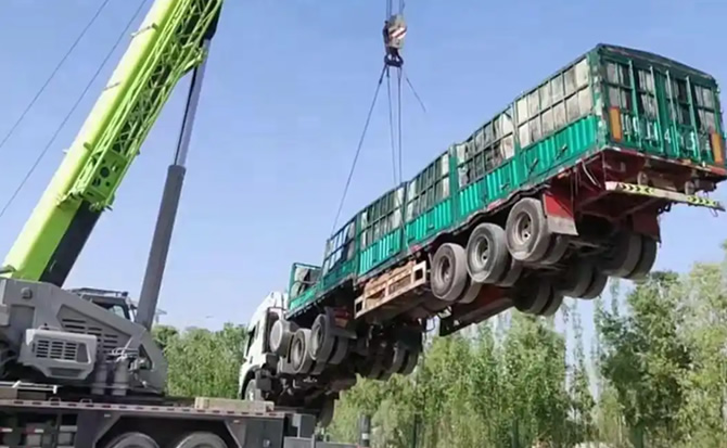哈密道路脱困救援案例